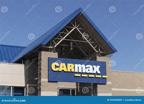 carmax glendora|Used car retailer CarMax's first.